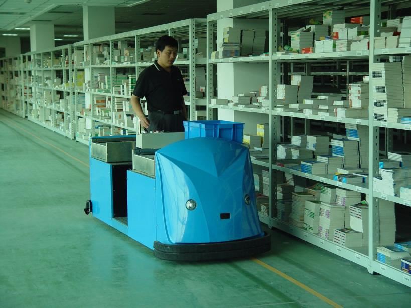 Γιατί πέφτουν κάποια ράφια όταν συγκρούονται